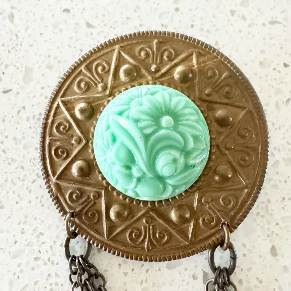 Vintage Green Jade Gold Toned Carved Dangle Brooch Pin - Picture 2 of 4